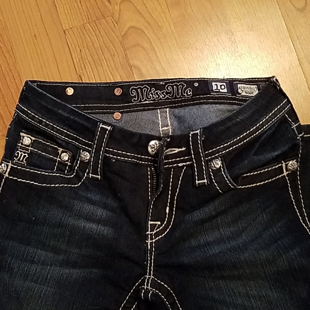 Jeans - Picture 4 of 5
